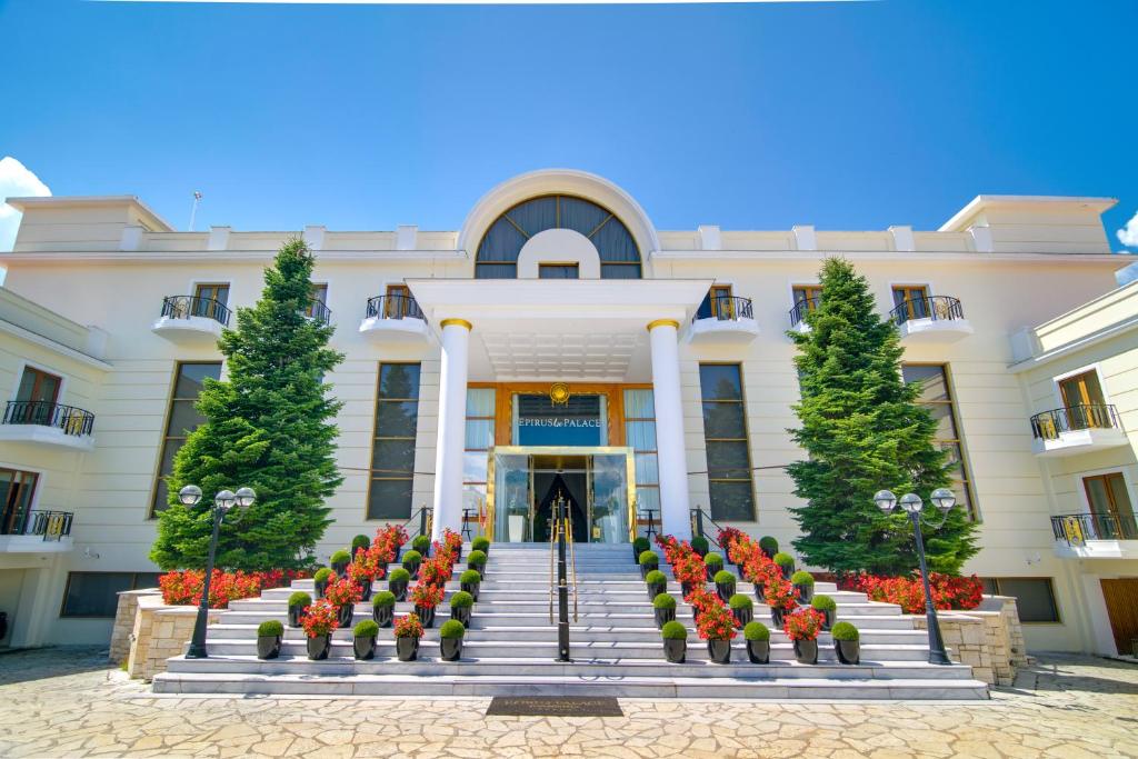 EPIRUS PALACE HOTEL 5*  ΙΩΑΝΝΙΝΑ XΡΙΣΤΟΥΓΕΝΝΑ -ΠΡΩΤΟΧΡΟΝΙΑ -ΦΩΤΑ  (Ρ2)